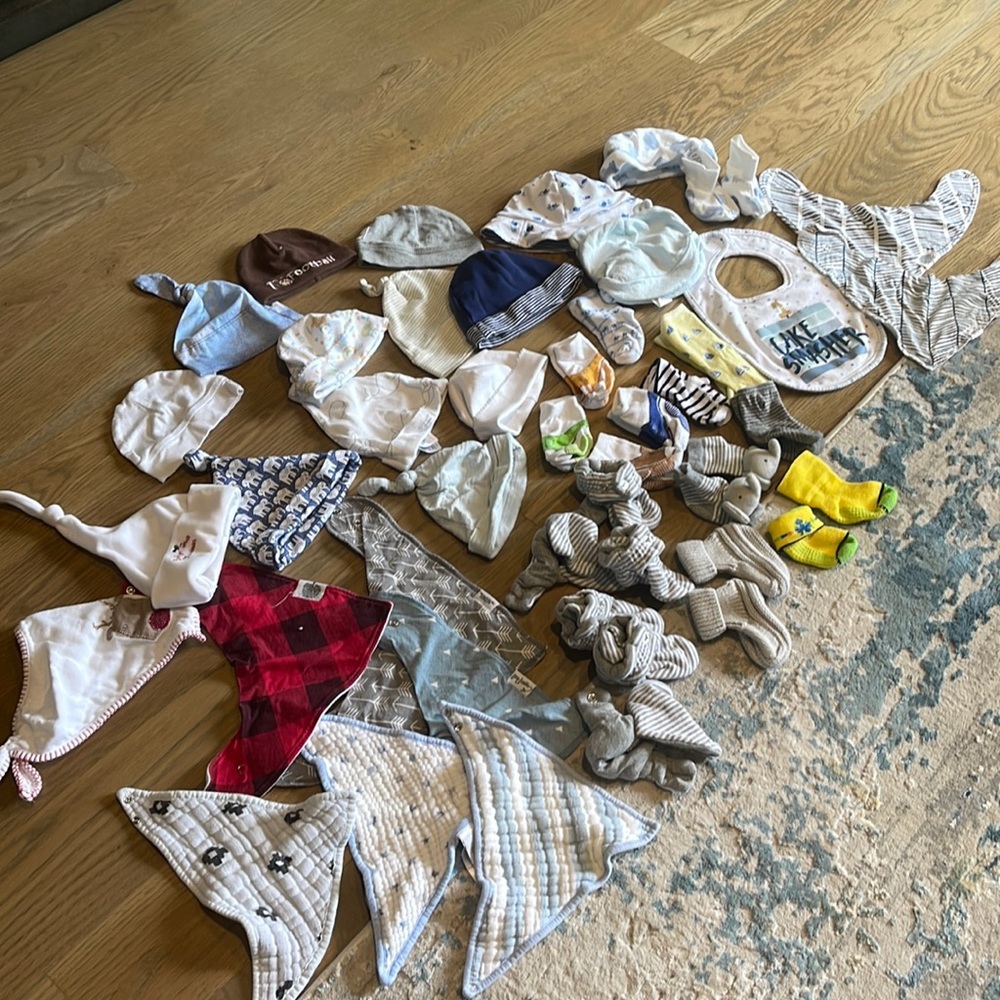 Baby bundle - hats socks and bibs all you could need!! Excellent condition